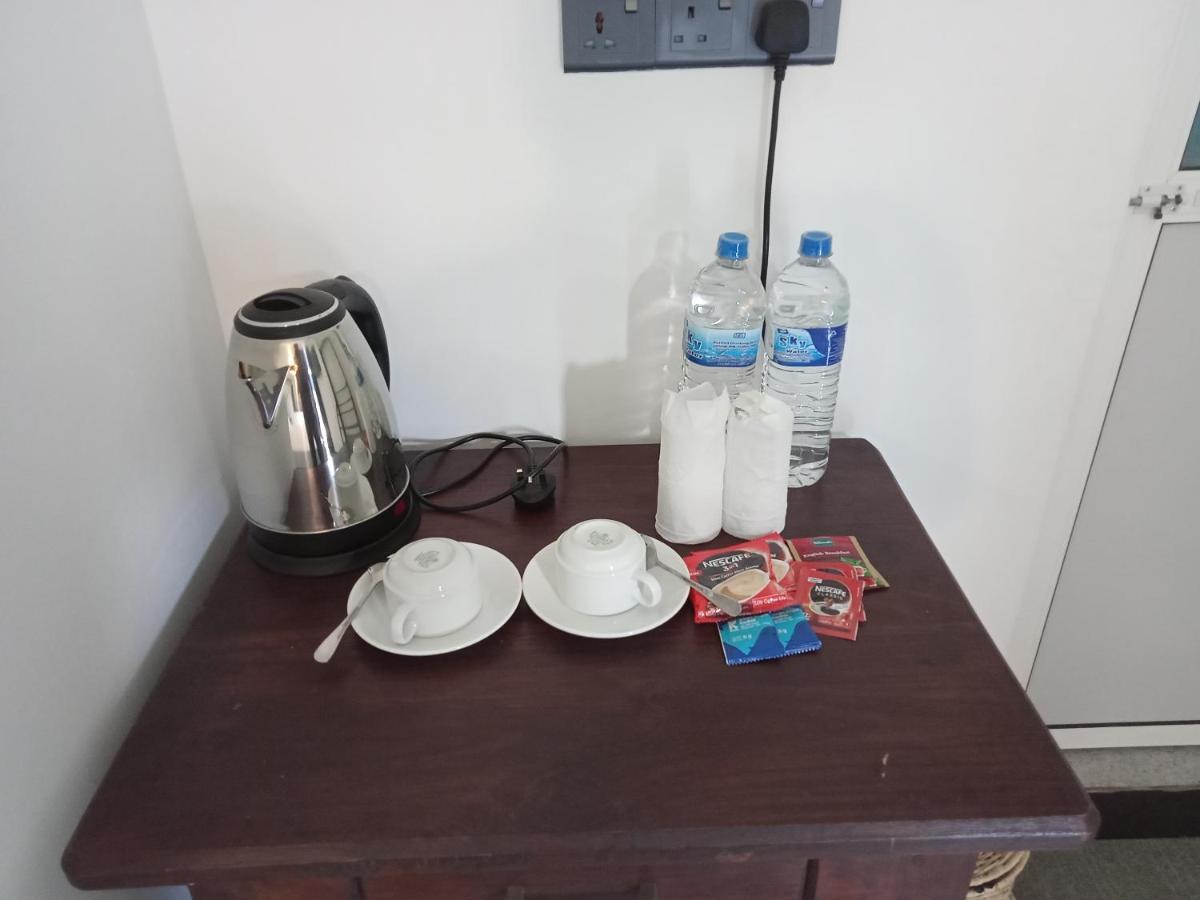 Ayubowan Homestay Катунаяка Экстерьер фото